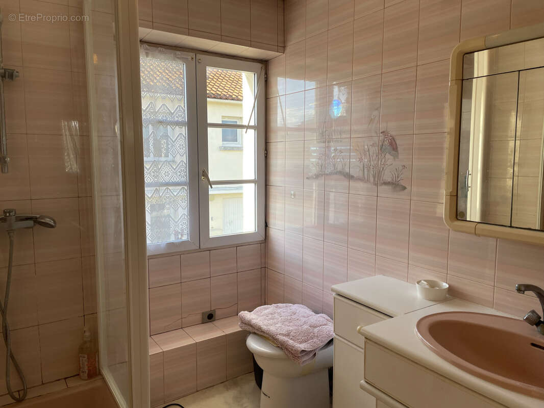 Maison à CROIX-CHAPEAU