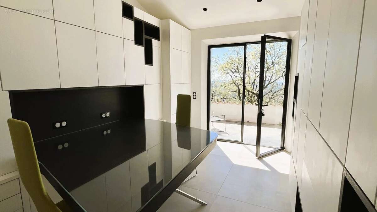 Maison à SEILLANS