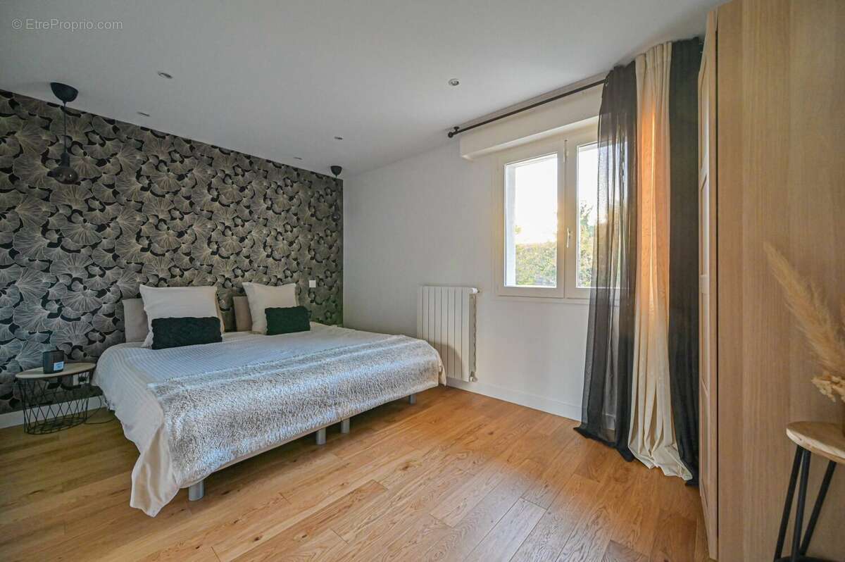 Maison à BONNEUIL-SUR-MARNE