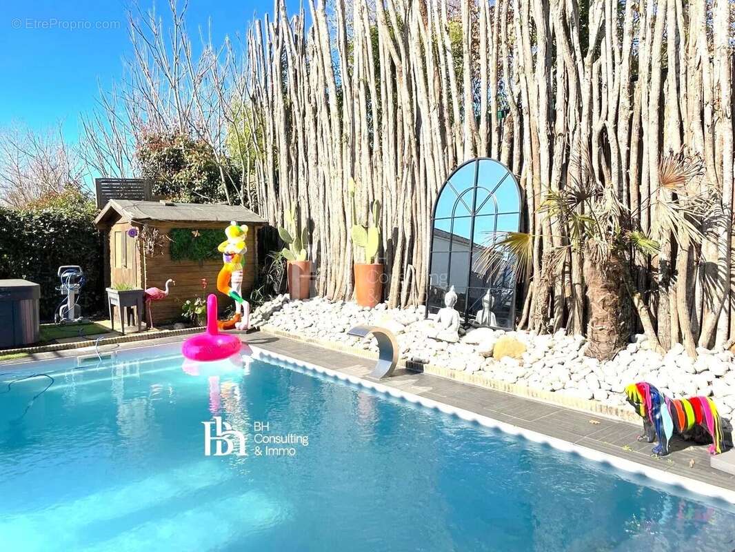 Maison à VILLENAVE-D'ORNON