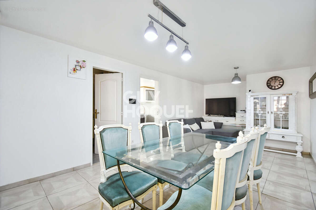 A vendre Fontenay-sous-Bois ? Maison familiale surélevée avec terrasse et garage - photo 3