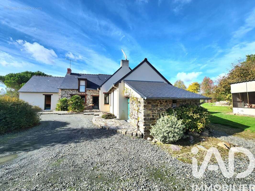 Photo 2 - Maison à BOURGBARRE
