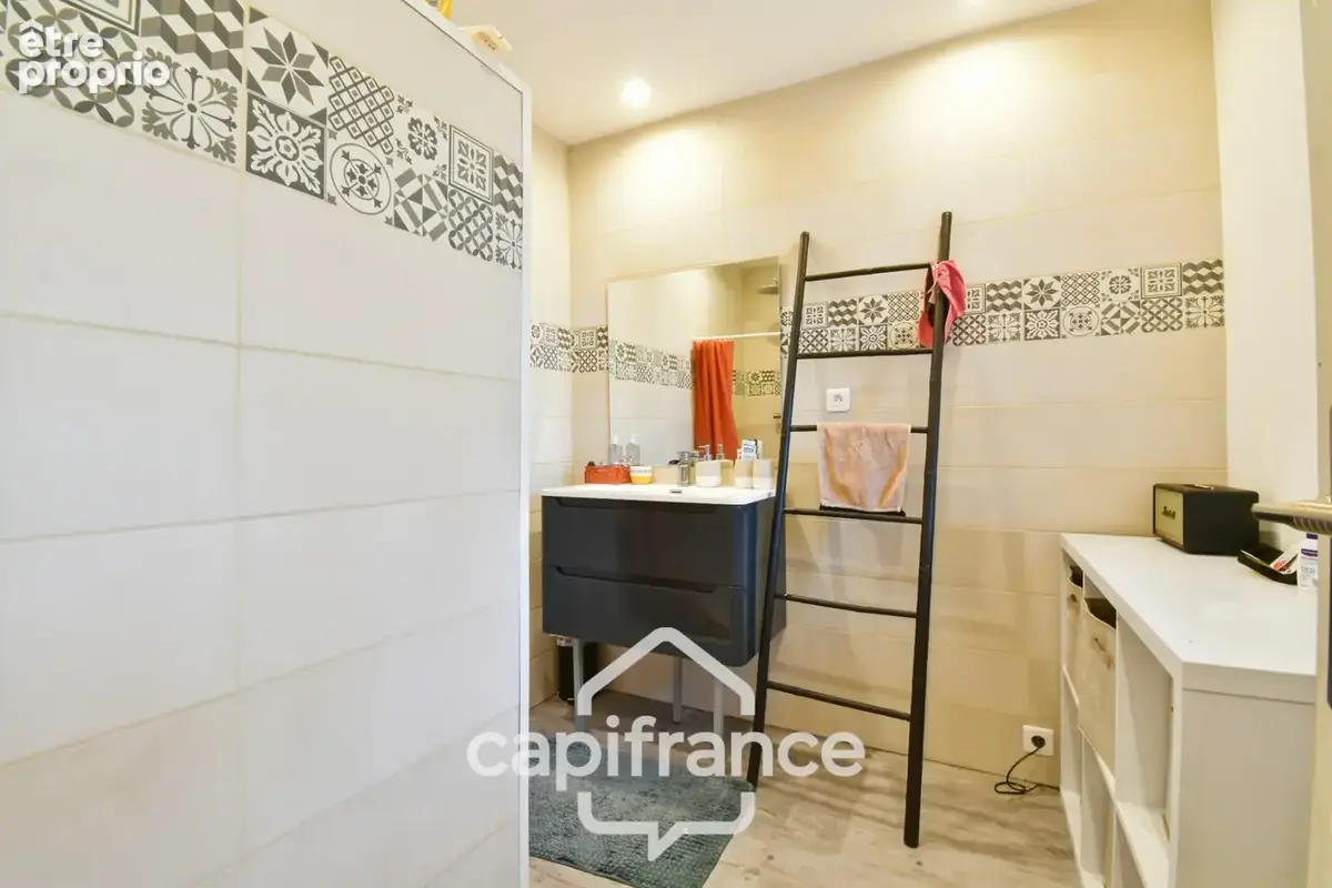 Maison de caractère avec 4 chambres - 6pièces - 268 m² habitables - piscine - jardin et dépendances à BIGNAY - photo 16