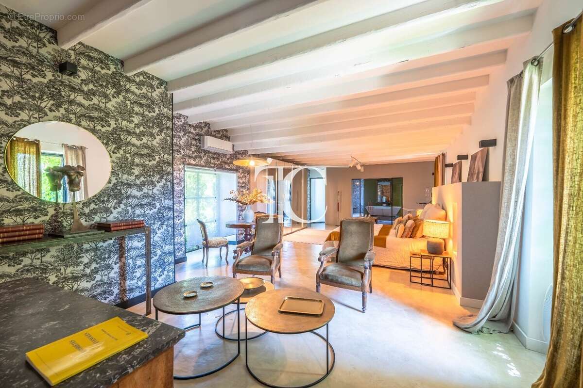 Maison à FLAUX