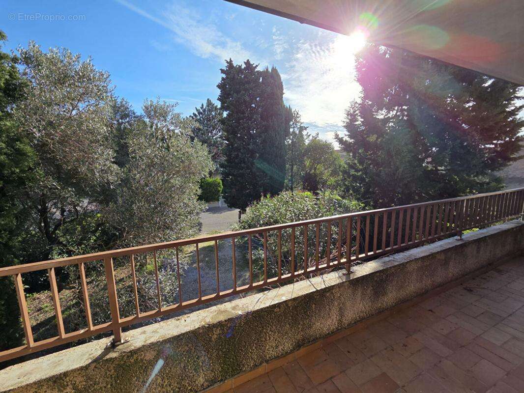 Maison à MONTELIMAR