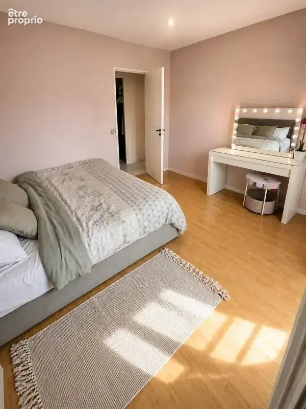 Appartement de 3 pièces de 65 m² à Chelles - photo 2