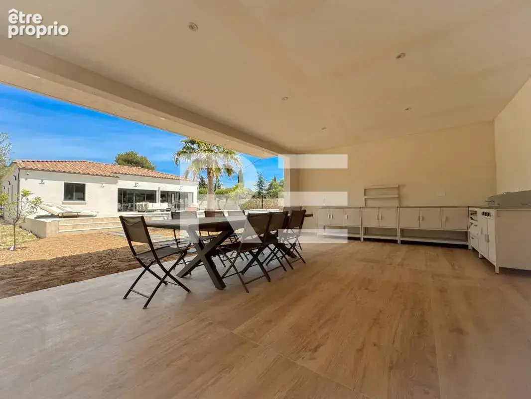 Magnifique villa contemporaine de plain-pied avec piscine - photo 3