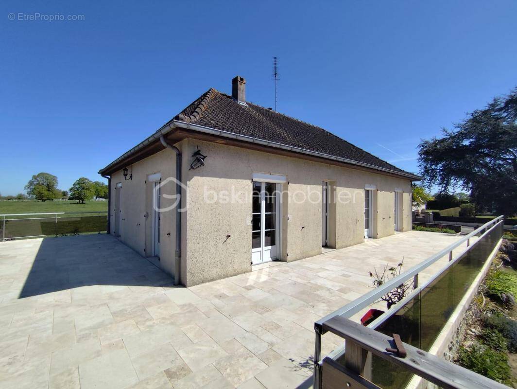 Maison à RUGLES