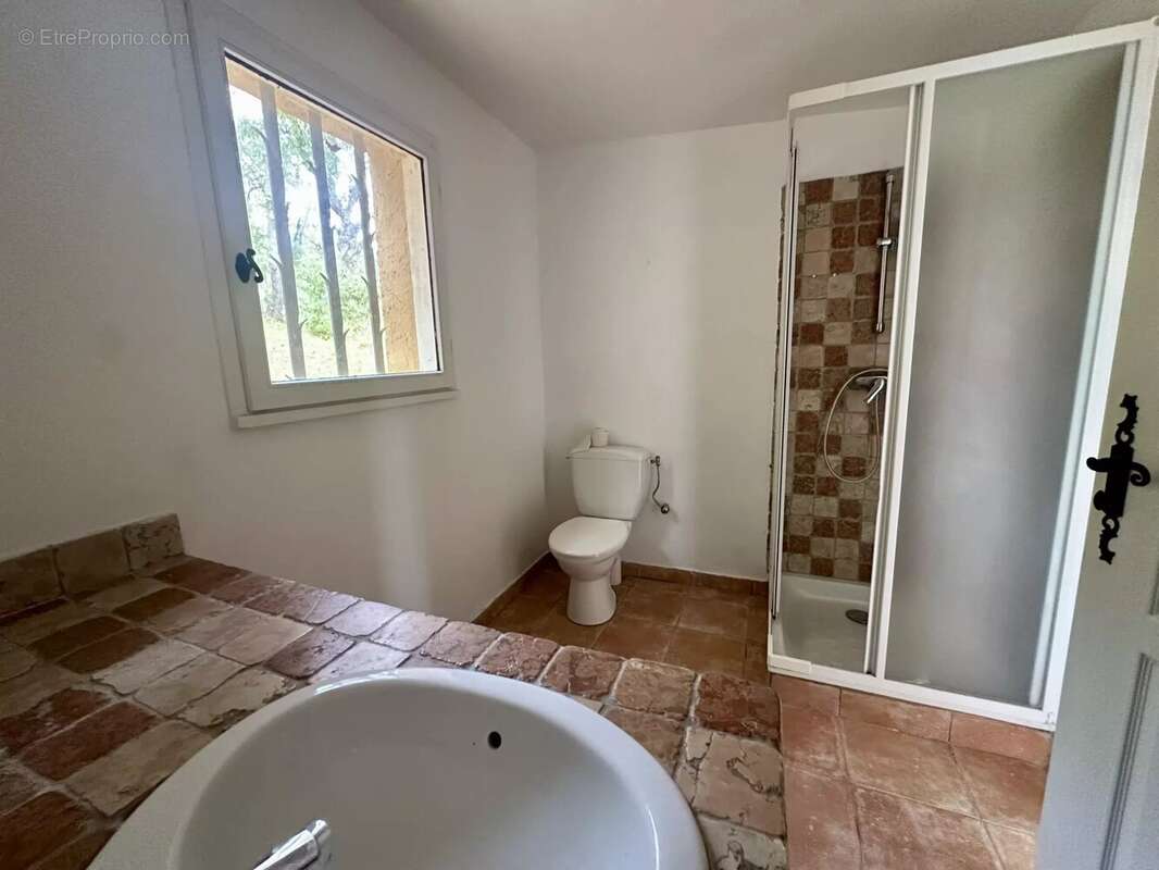 Maison à PLAN-DE-LA-TOUR