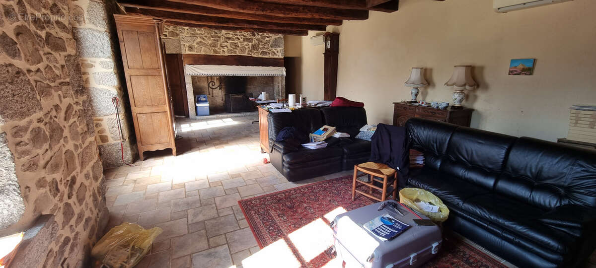 Maison à SAINT-AMANS-DES-COTS