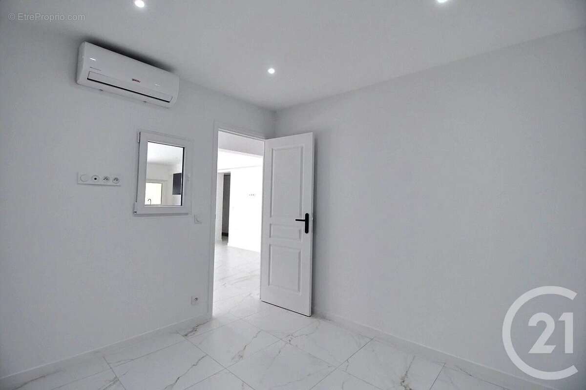 Appartement à VALBONNE