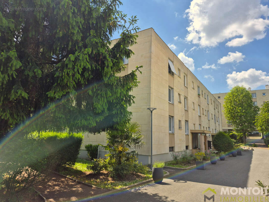 Appartement à THIAIS