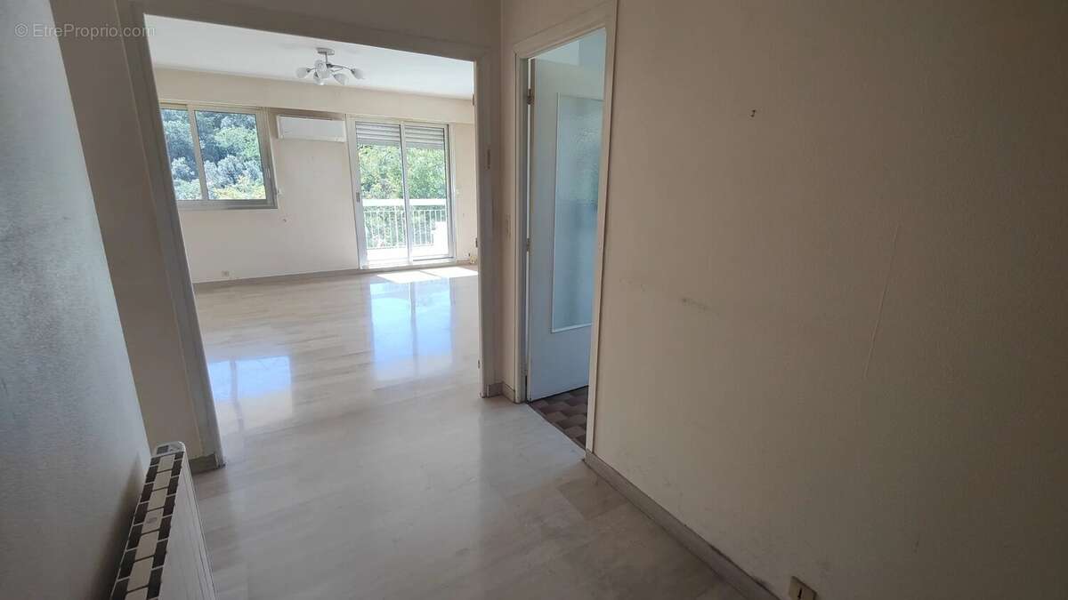 Appartement à VENCE