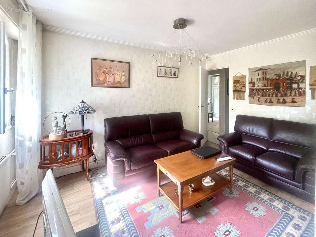 Appartement 73 m² à La Mulatiere  - photo 6