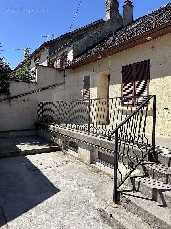Maison à SALINS