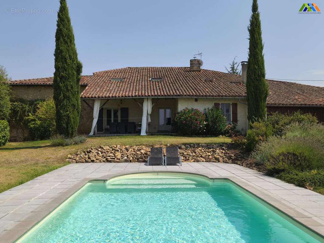 Renovated farmhouse with swimming pool and mature garden in St Frajou, Southwest France. - Maison à SAINT-FRAJOU