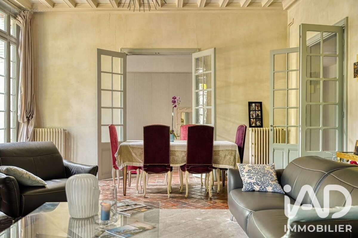 Maison 450 m² à Vaux-Sur-Seine  - photo 7