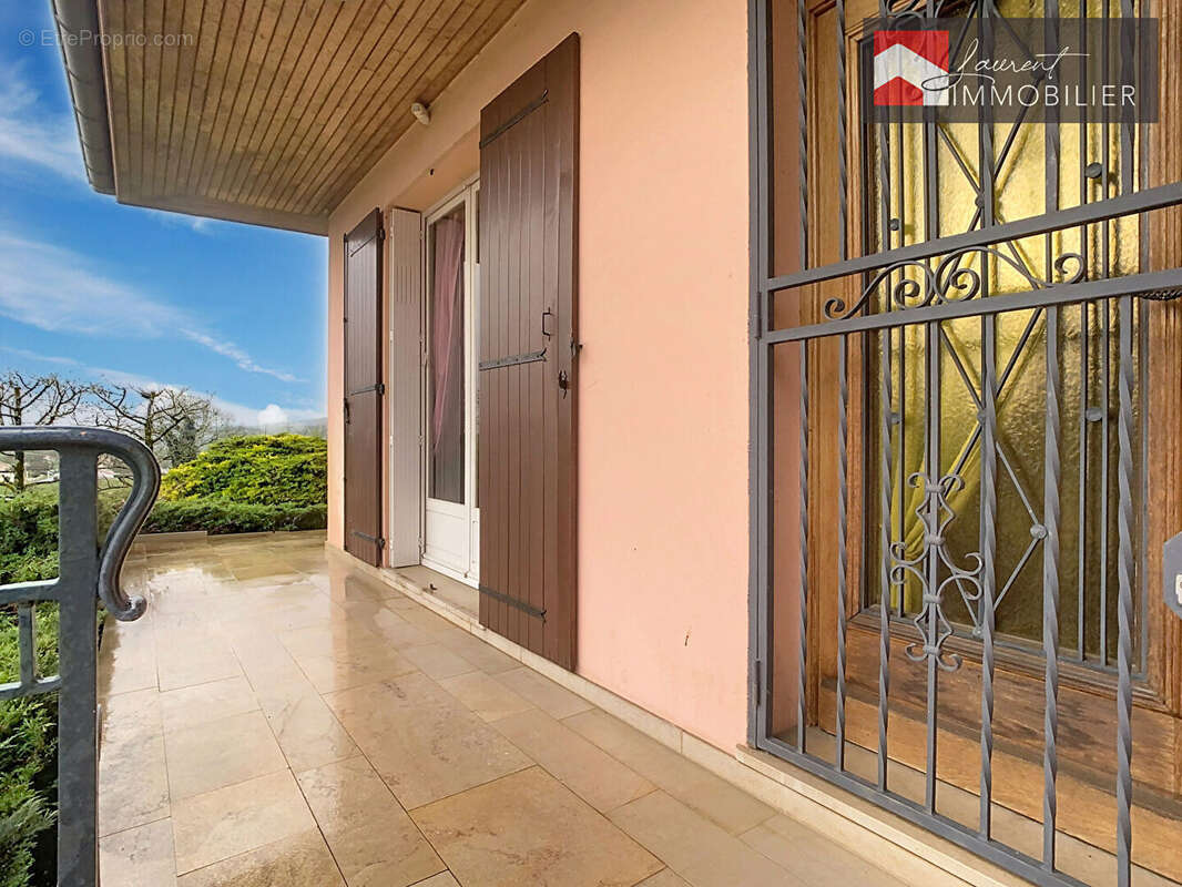 À VENDRE : Maison familiale de 156 m² à LACROST - photo 9