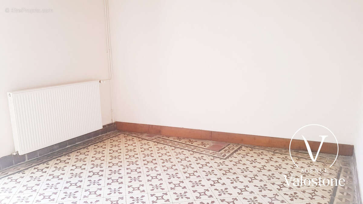 Maison 91 m² à Urgons  - photo 5