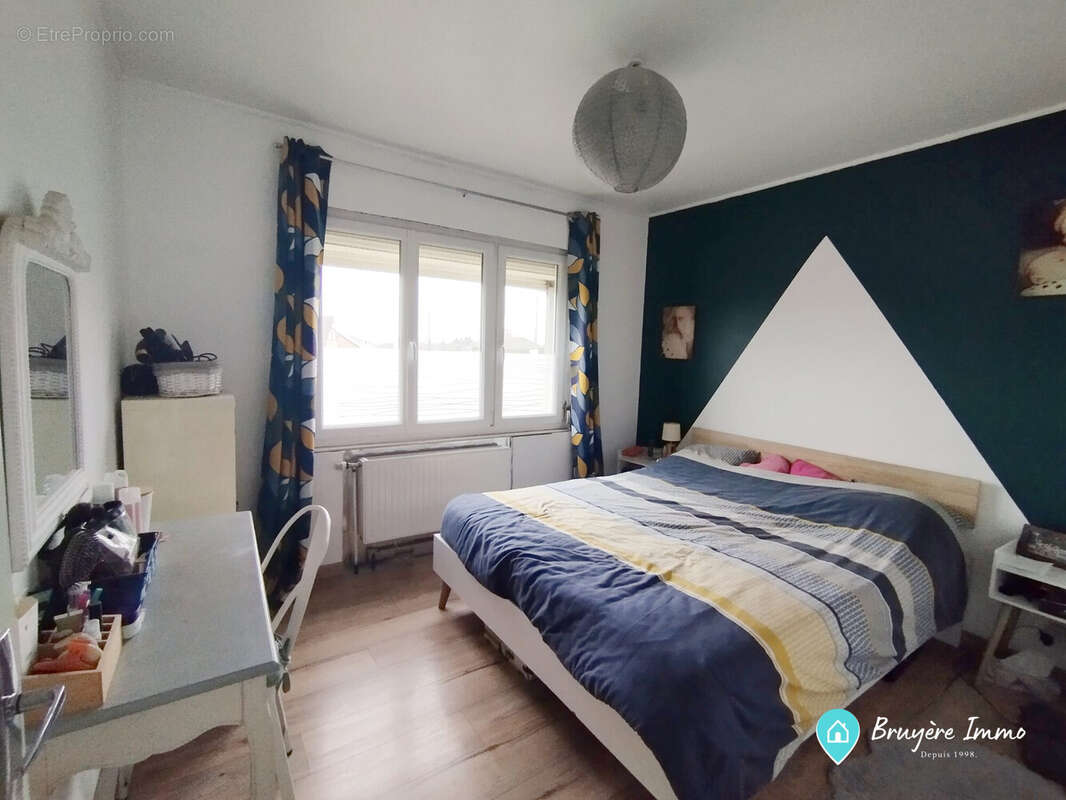 Maison à AVESNES-SUR-HELPE