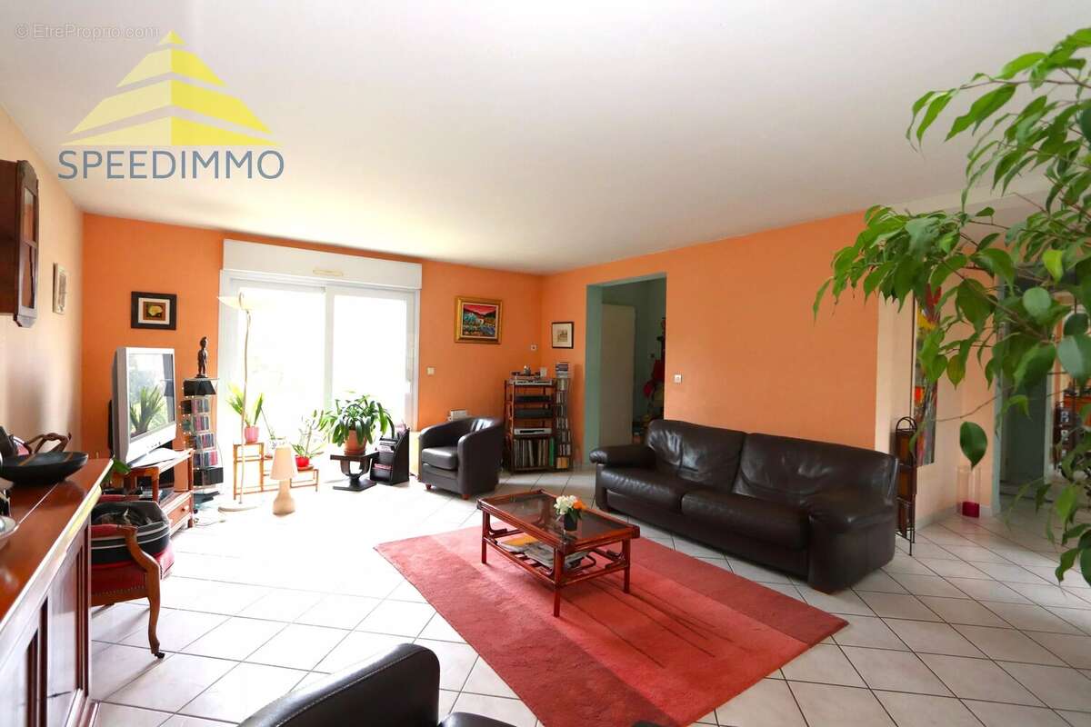 Maison à BOUSSY-SAINT-ANTOINE