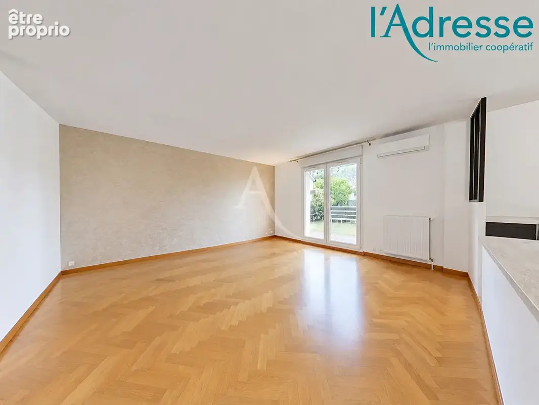 Appartement Noisy Le Grand 3 pièce(s) 64 m2 + jardinet - photo 4