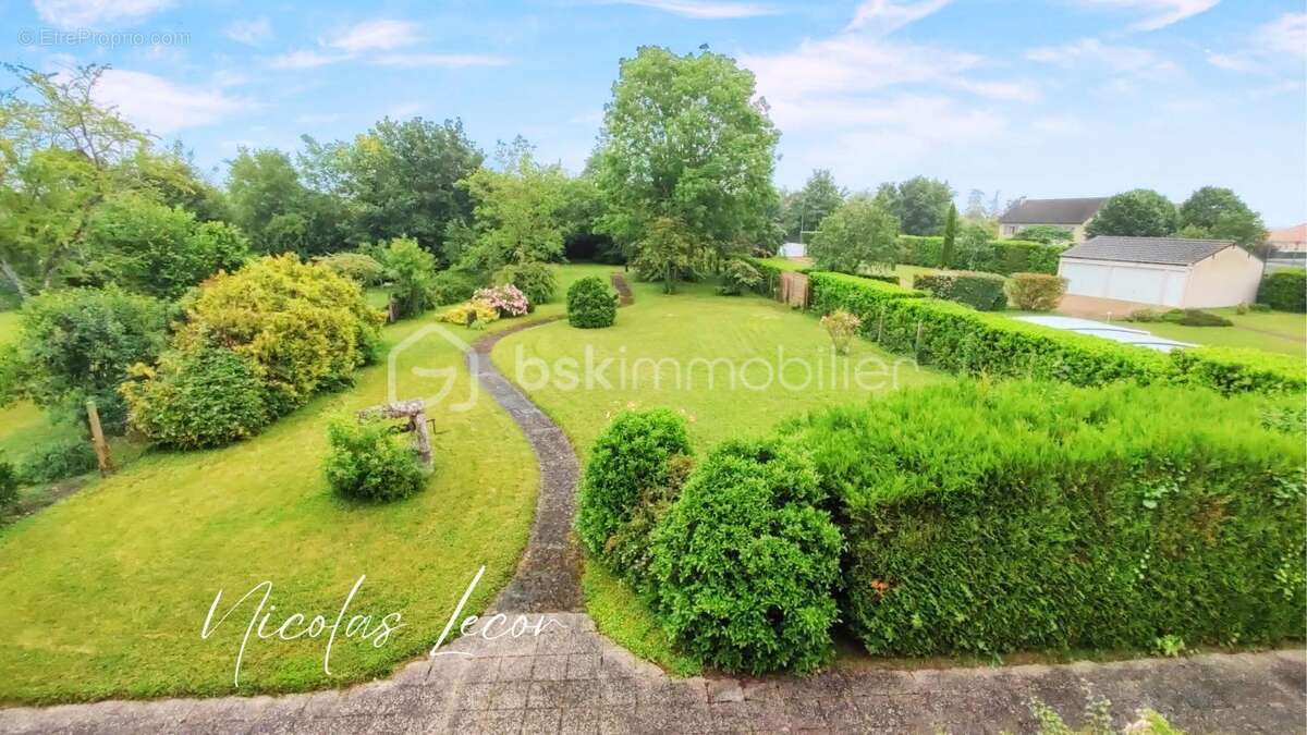 Maison à SAINT-DOULCHARD