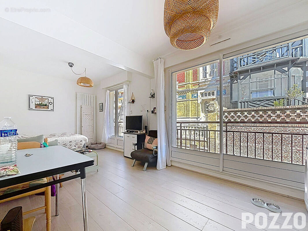 Appartement à TROUVILLE-SUR-MER