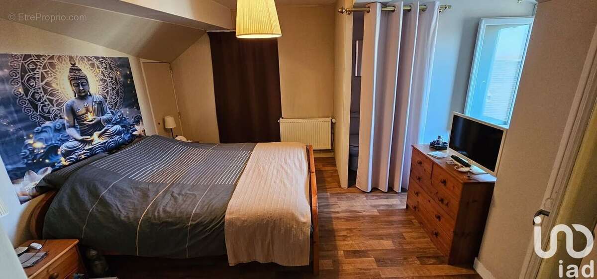 Photo 9 - Commerce à CHINON