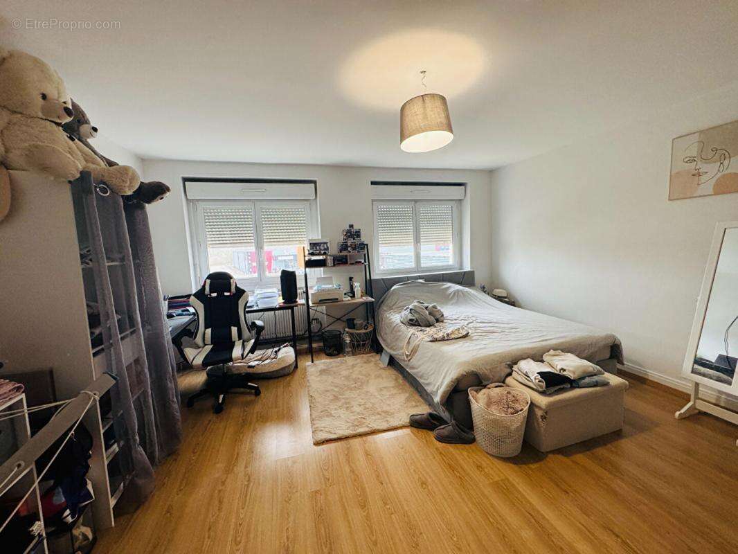 Appartement à FOURCHAMBAULT