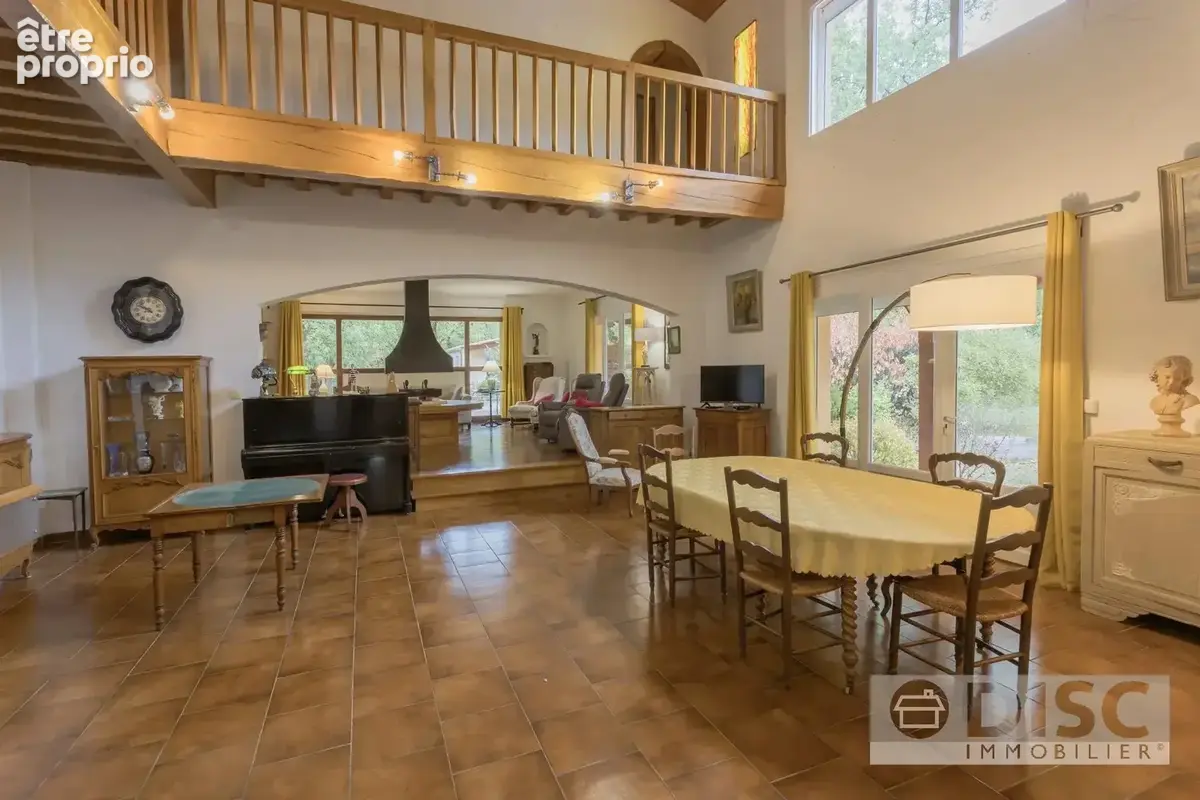 Belle maison spacieuse avec piscine à proximité de Septfonds. - photo 2