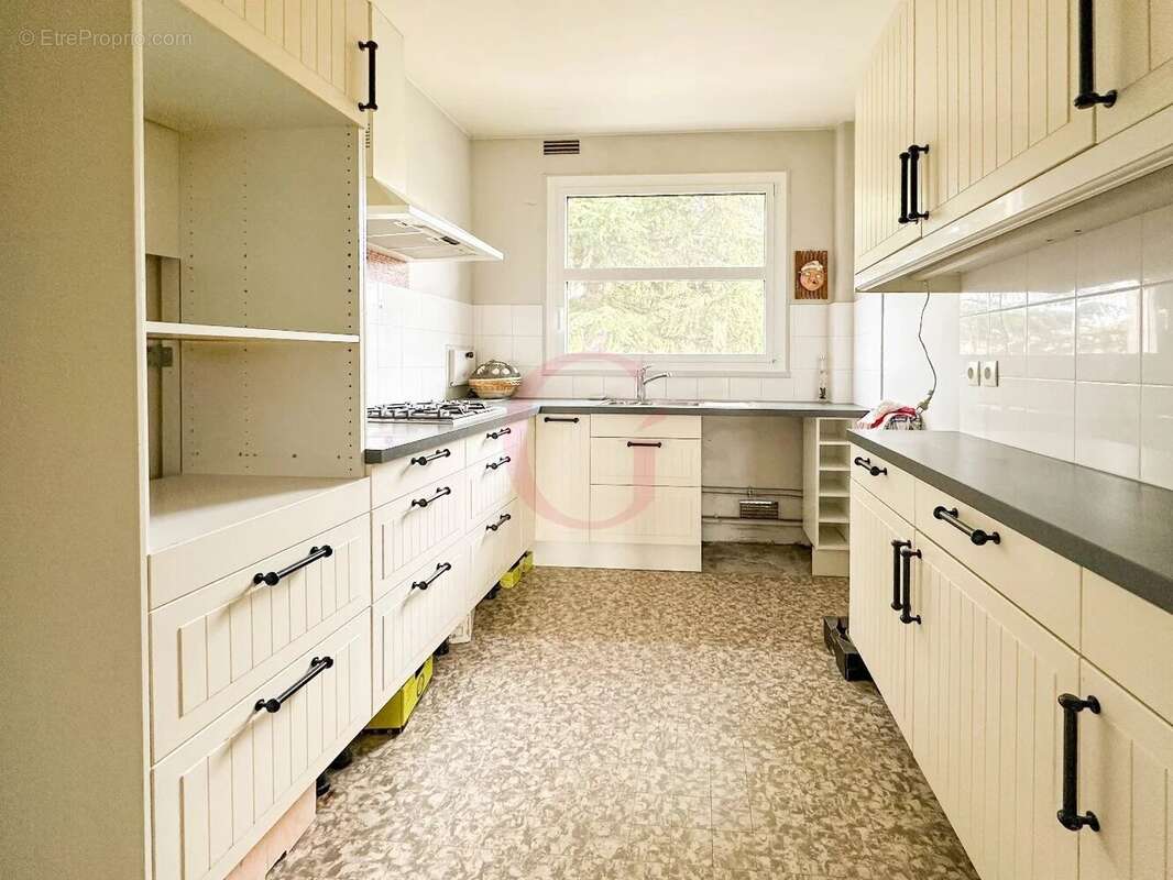 Appartement à BOURG-LA-REINE