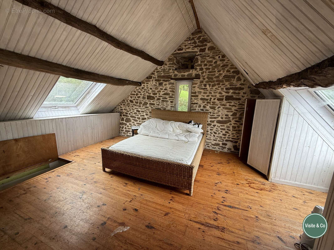 Maison à LA LANDE-DE-LOUGE