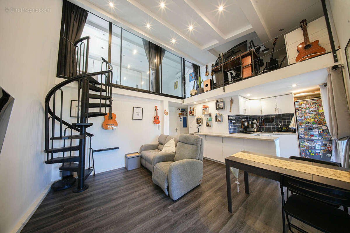 Appartement à SAUSSET-LES-PINS