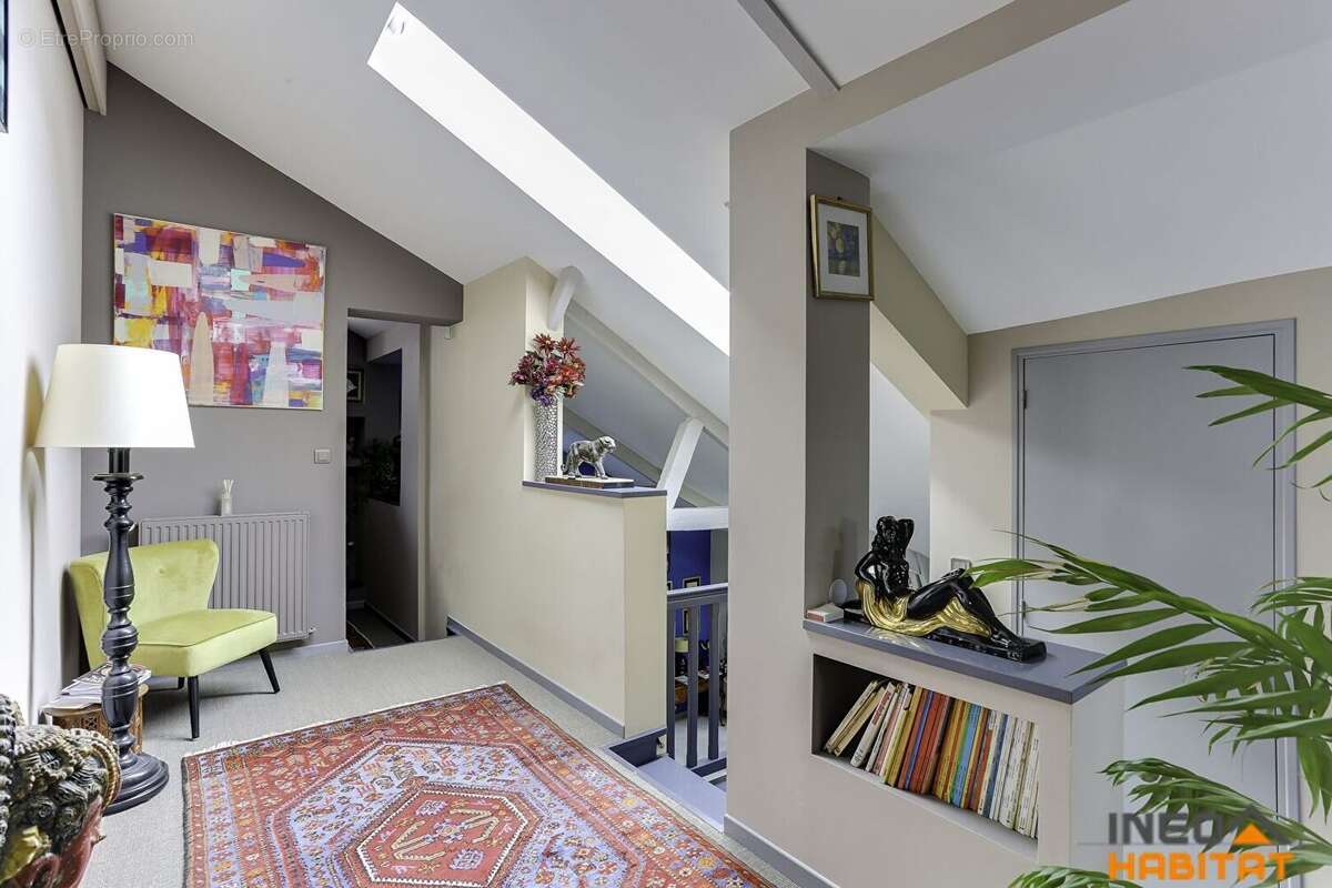 Maison à NOYAL-CHATILLON-SUR-SEICHE