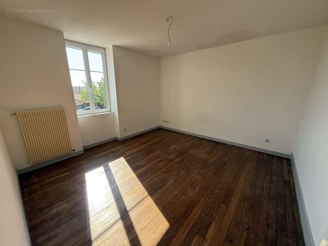 Appartement à SENOZAN