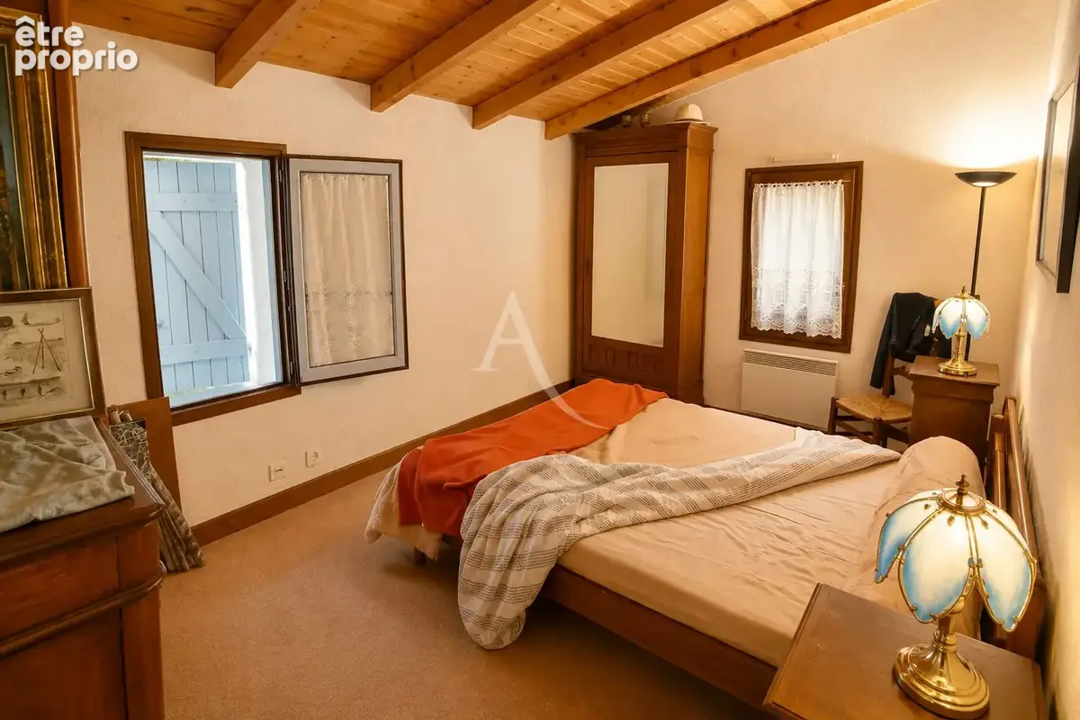 Maison de caractère à rénover à l Île D Olonne 6 pièce(s) et parcc de 3500 m2 - photo 6