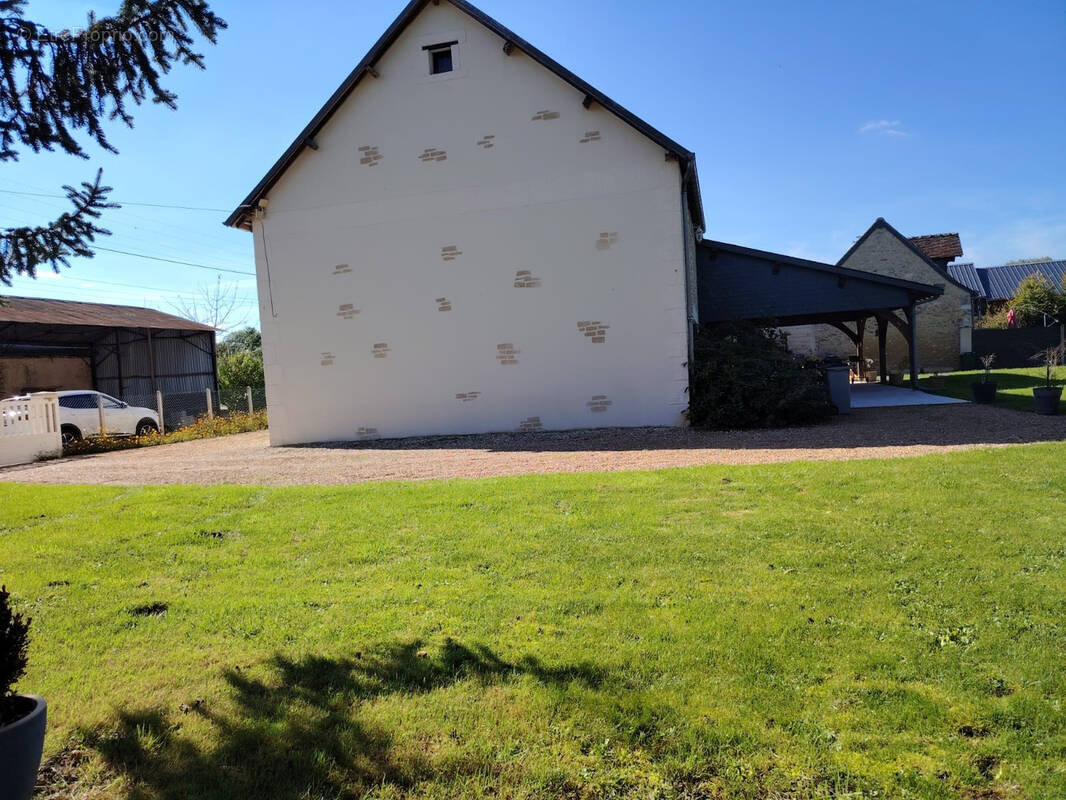 Maison à HOMMES