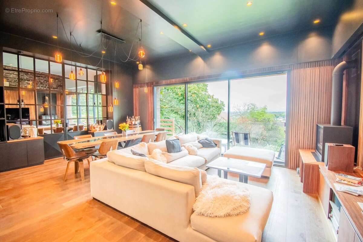 Maison à MONTMORENCY