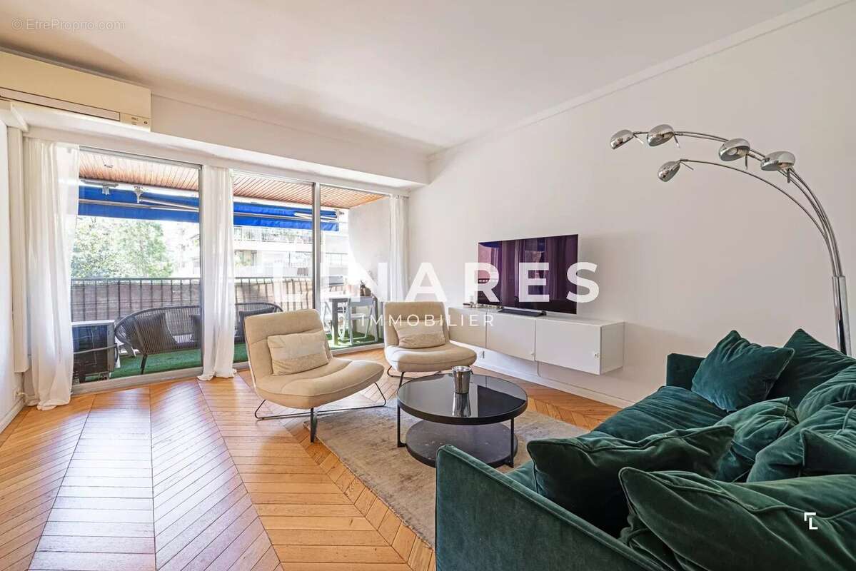 Appartement à MARSEILLE-8E