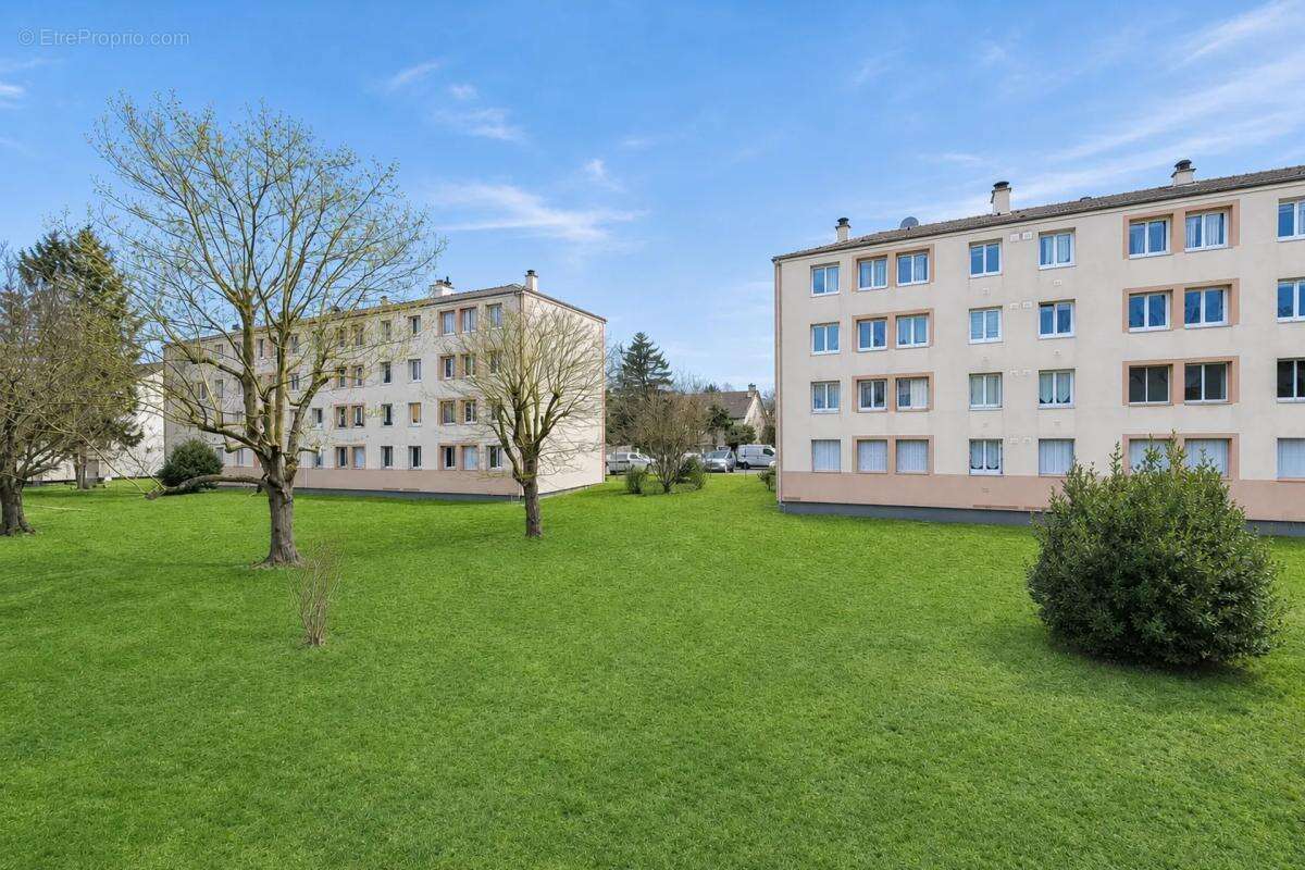 Appartement à VILLIERS-LE-BEL