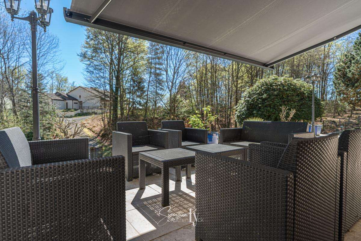 Maison à BONNAC-LA-COTE