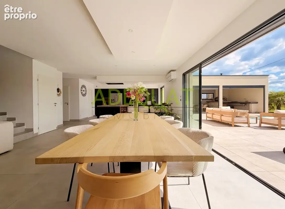 SAINT SAVIN secteur 'DEMPTEZIEU', maison individuelle avec garage + terrain de 1215m2 + piscine + pool house.. - photo 9
