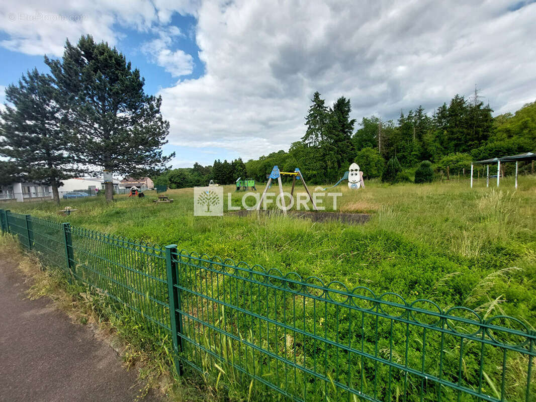 Terrain à KOENIGSMACKER