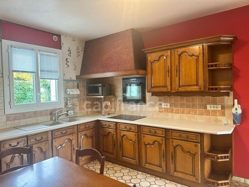 Maison à SAINT-BRIS-LE-VINEUX