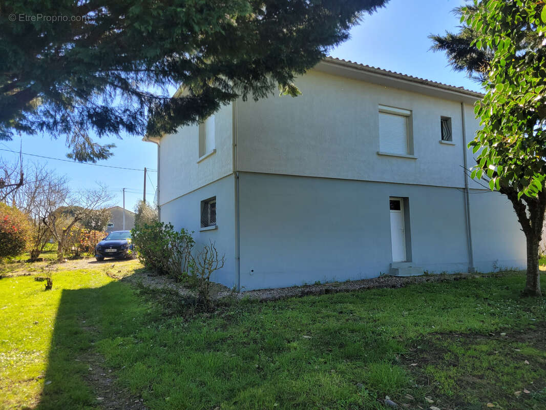 Maison à SAINTE-BAZEILLE