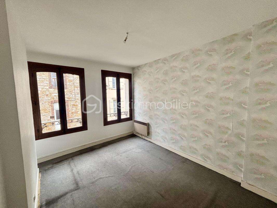 Maison à VILLENEUVE-L'ARCHEVEQUE