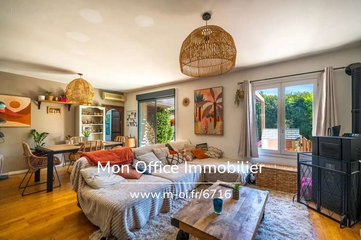 Maison à PERTUIS