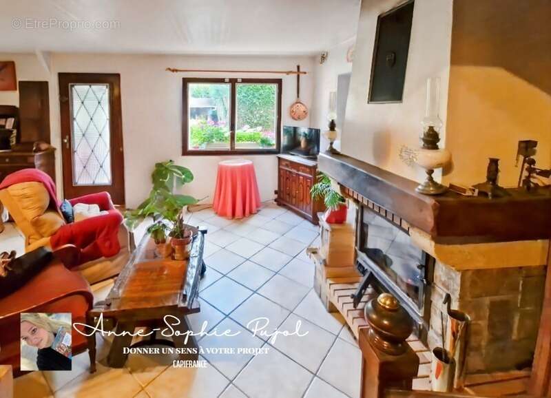 Coup de cœur - Charmante maison esprit chalet avec plus de 1 000 m² de terrain - photo 5