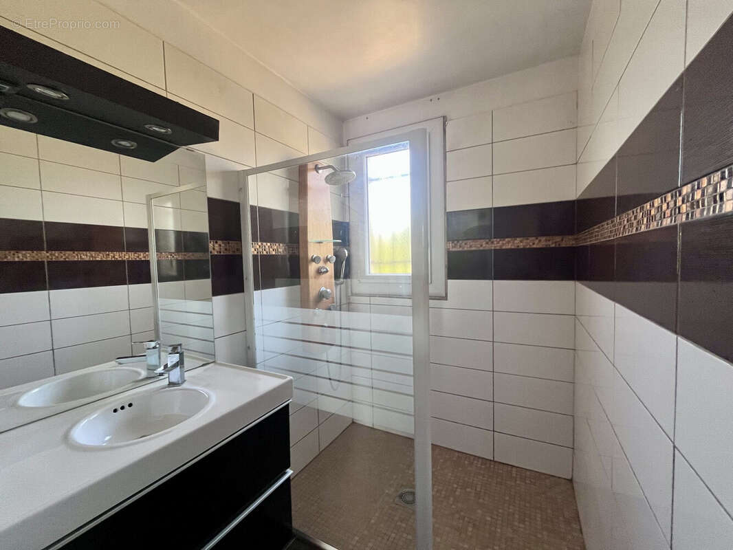 Maison 105 m² à Treon  - photo 7